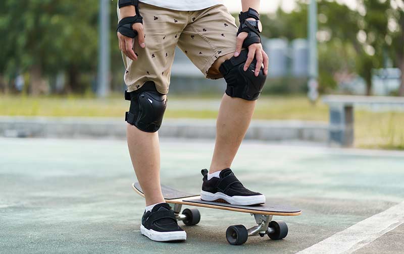 skateboard pads