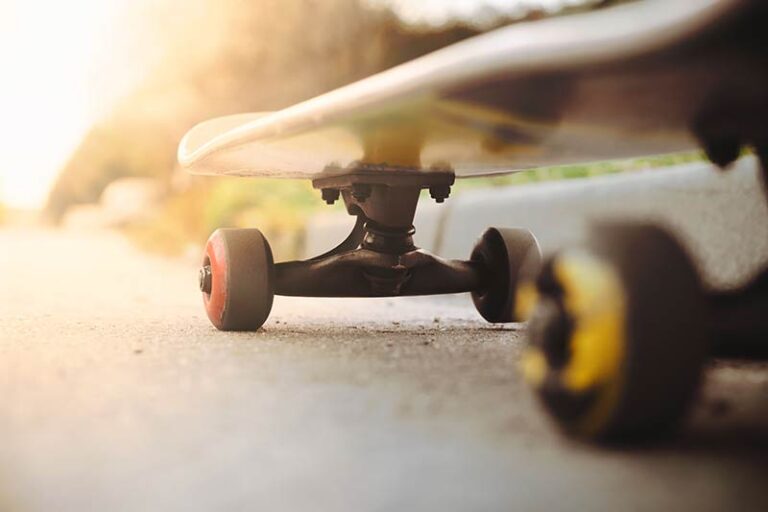 skateboard trucks uneven Independent std skateboard trucks (pair)