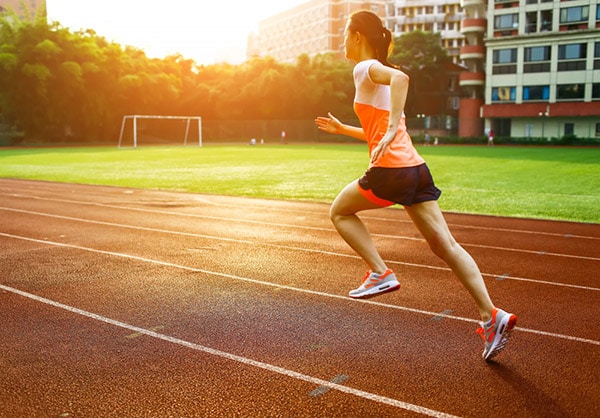 How Running Changes Your Body 3 woman running at sunset