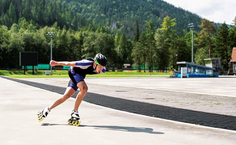 guy rollerblading