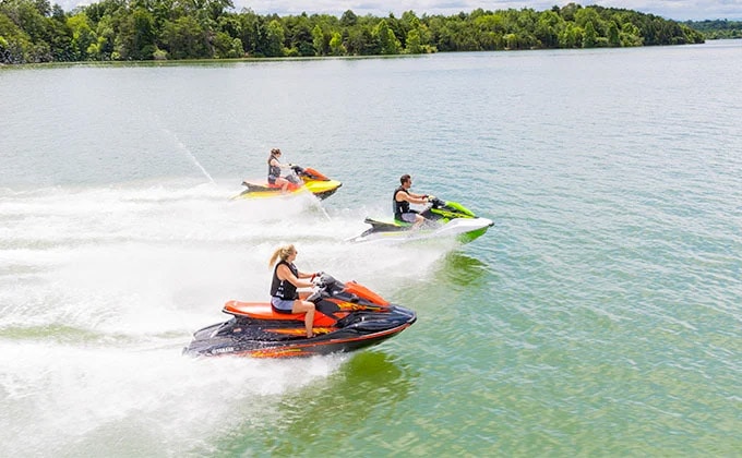 Sea-Doo Spark vs Yamaha: Which Is Better? 2 Yamaha WaveRunner EX