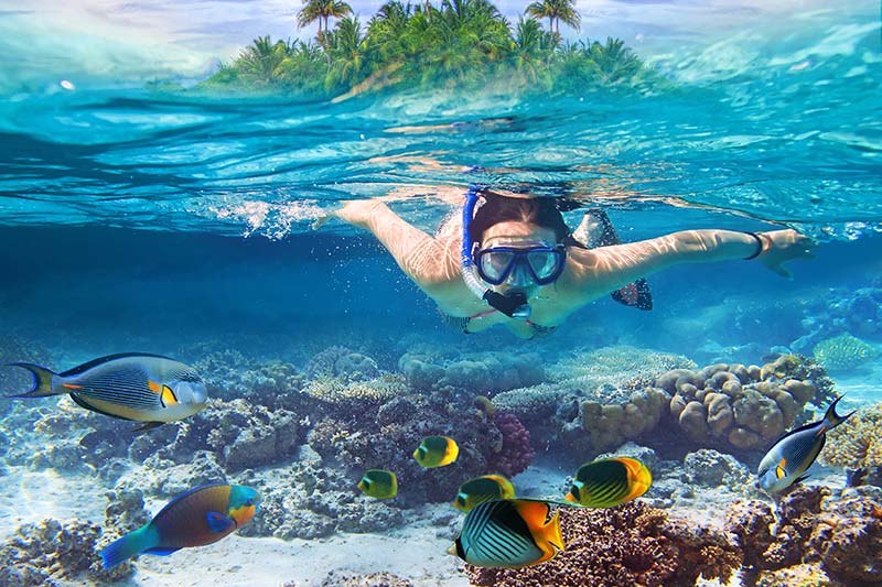 7 Snorkeling Tips For A Safe And Satisfying Snorkel Adventure 1 woman snorkeling
