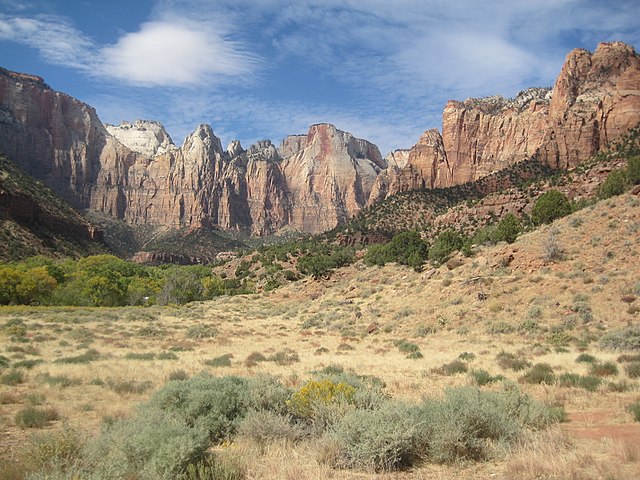 Interesting Facts About Zion National Park 1 zion canyon temples and towers
