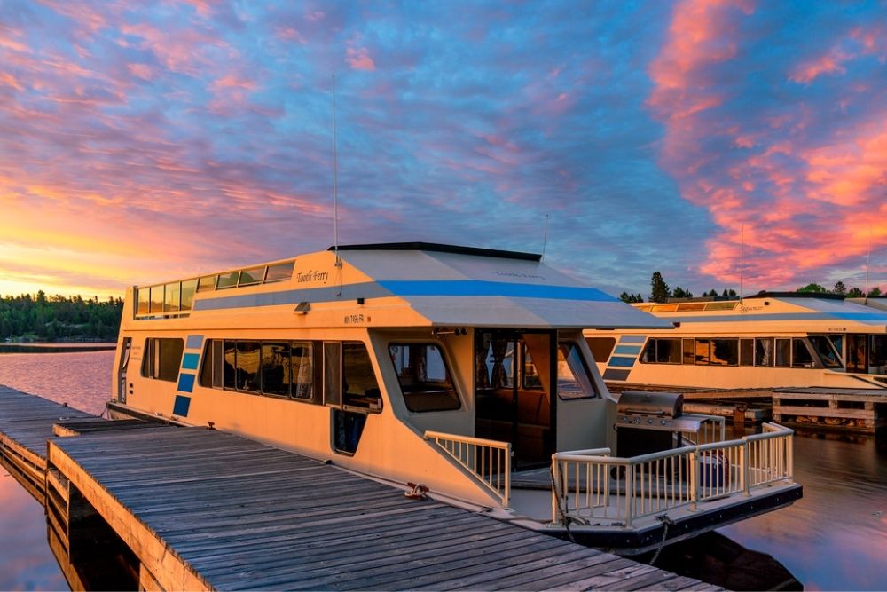 Miami Houseboat Rental Best Companies & What You Need To Know