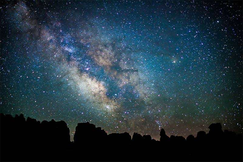 Wanna See The Stars? We've Found The Best Stargazing Tents (2024) 1 milky way chester park canyonlands