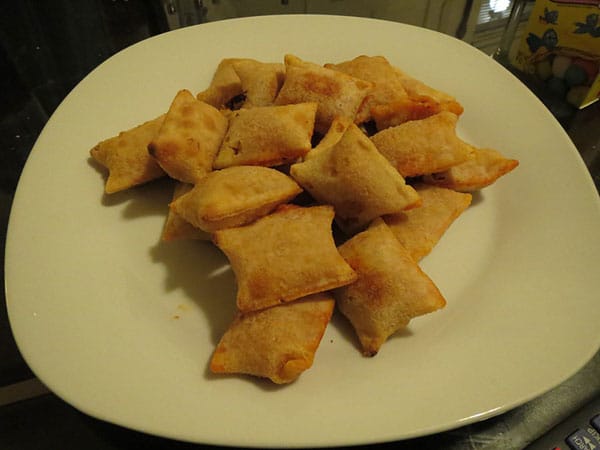 How To Cook Pizza Rolls Without Them Exploding? 2 plate of pizza rolls