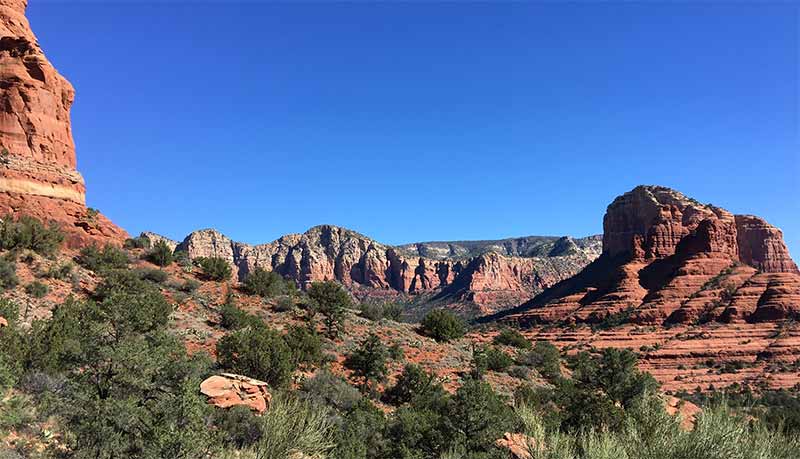 Sedona Weekend Guide For Outdoor Enthusiasts 2 sedona view from trail