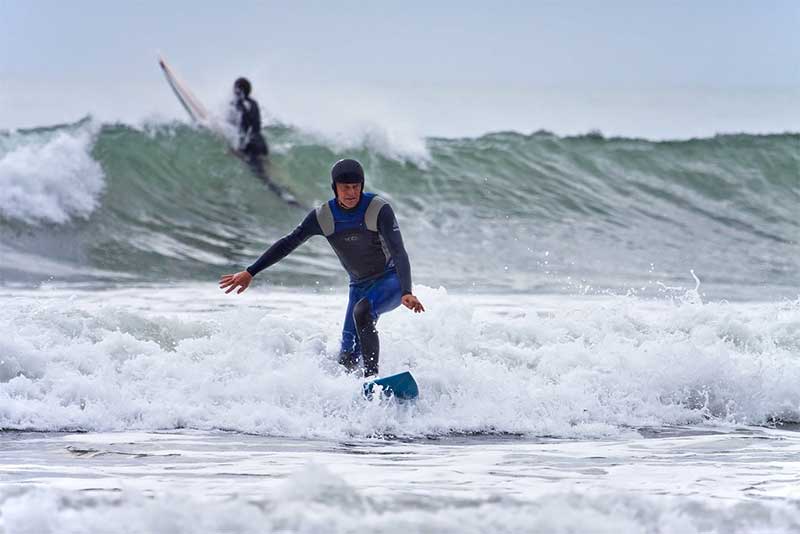 Safe Wave-Riding: Best Surf Helmets (2024) 5 surf helmet