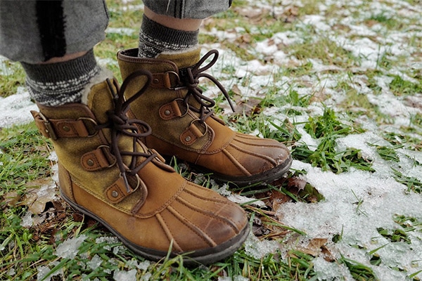 Can You Wear Uggs In The Snow? 9 boots in snow