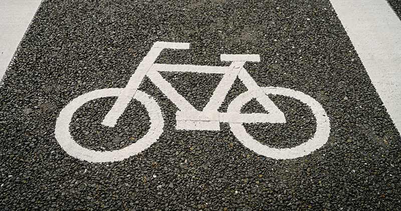 Connecticut Biking: The City and State Park Bike Trails of CT 1 bik lane
