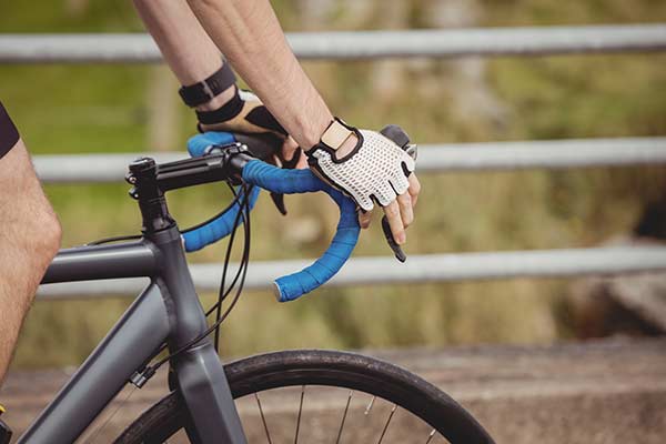 Connecticut Biking: The City and State Park Bike Trails of CT 2 handlebars